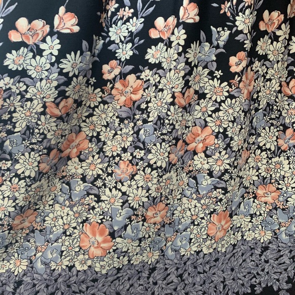 Floral dress - Picture 3 of 5